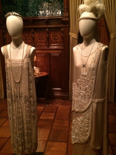 Downtown Abbey Costumes = 20s glam